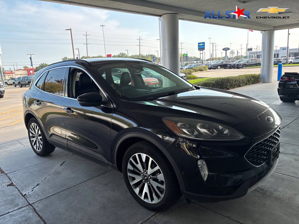 Used 2020 Ford Escape Titanium AWD/4WD image 1