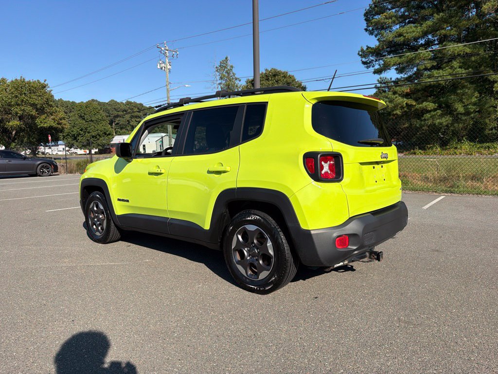 Used 2017 Jeep Renegade Sport w/ Power & Air Group FWD image 7