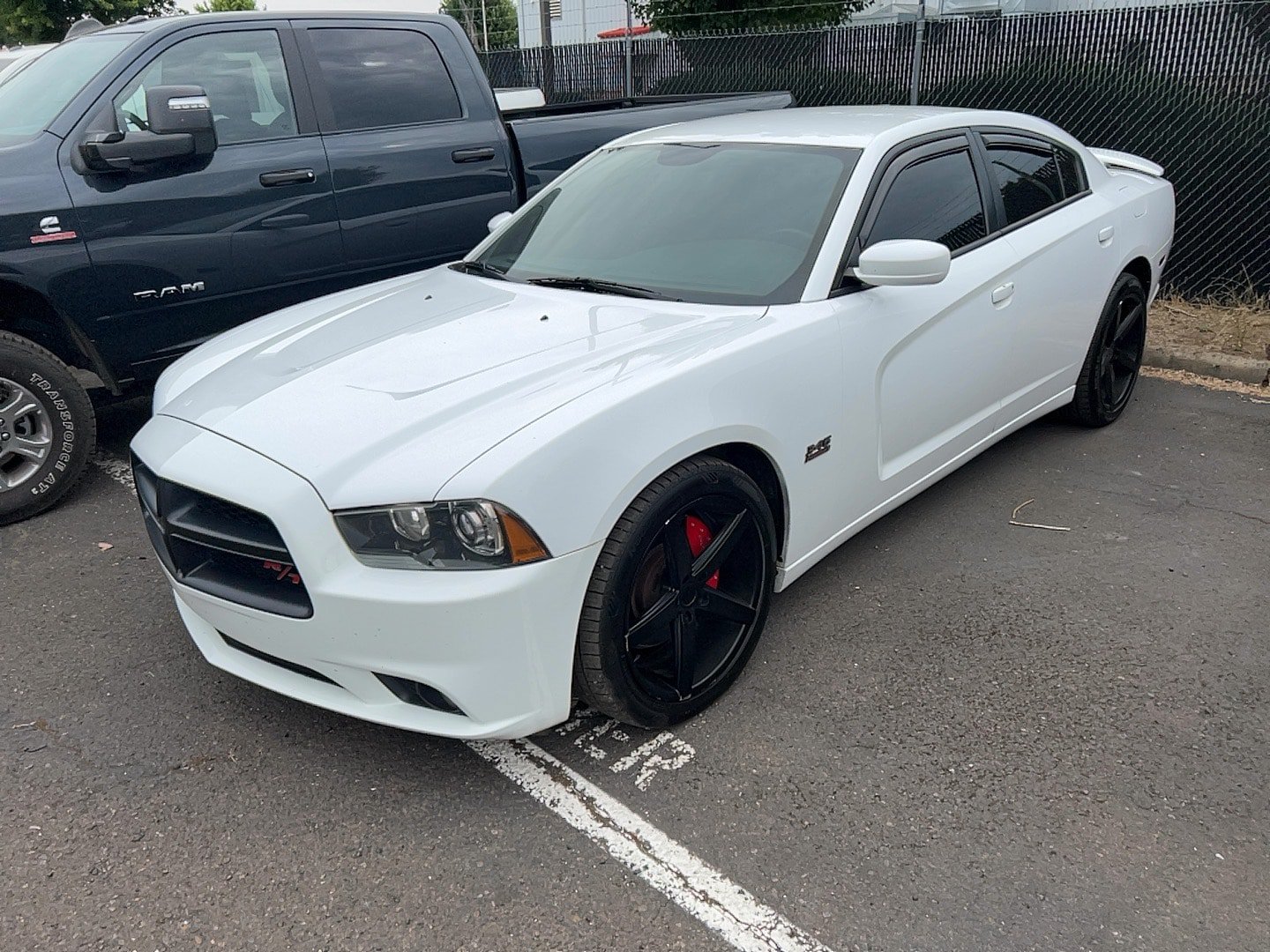 Used 2014 Dodge Charger R/T RWD image 2