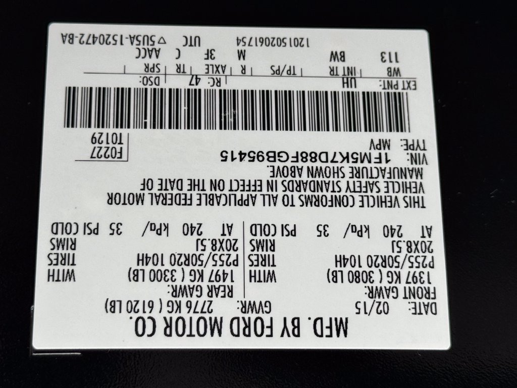 Used 2015 Ford Explorer XLT w/ Equipment Group 202B FWD image 35
