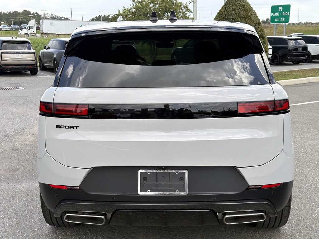 New 2026 Land Rover Range Rover Sport SE AWD/4WD image 4
