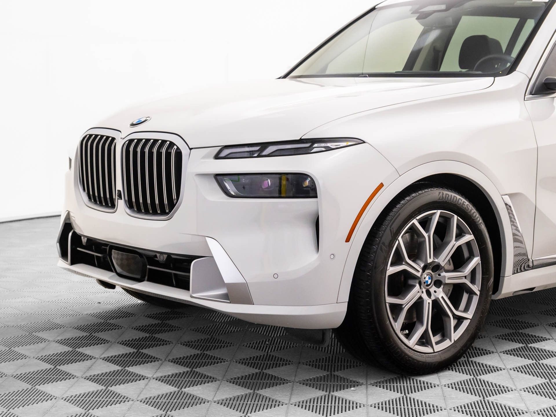 Used 2025 BMW X7 xDrive40i image 38