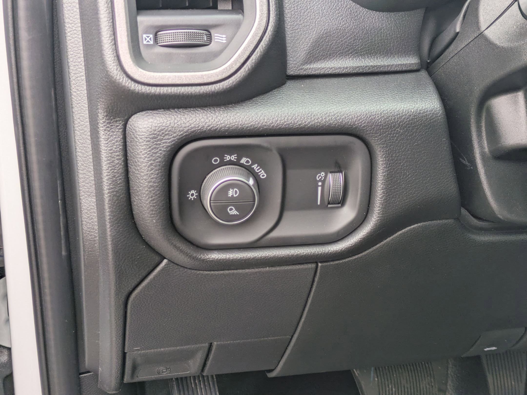 New 2026 RAM 3500 Tradesman w/ Chrome Appearance Group A AWD/4WD image 13