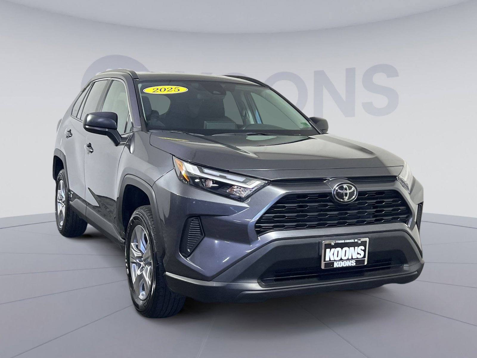 Used 2025 Toyota RAV4 LE image 10
