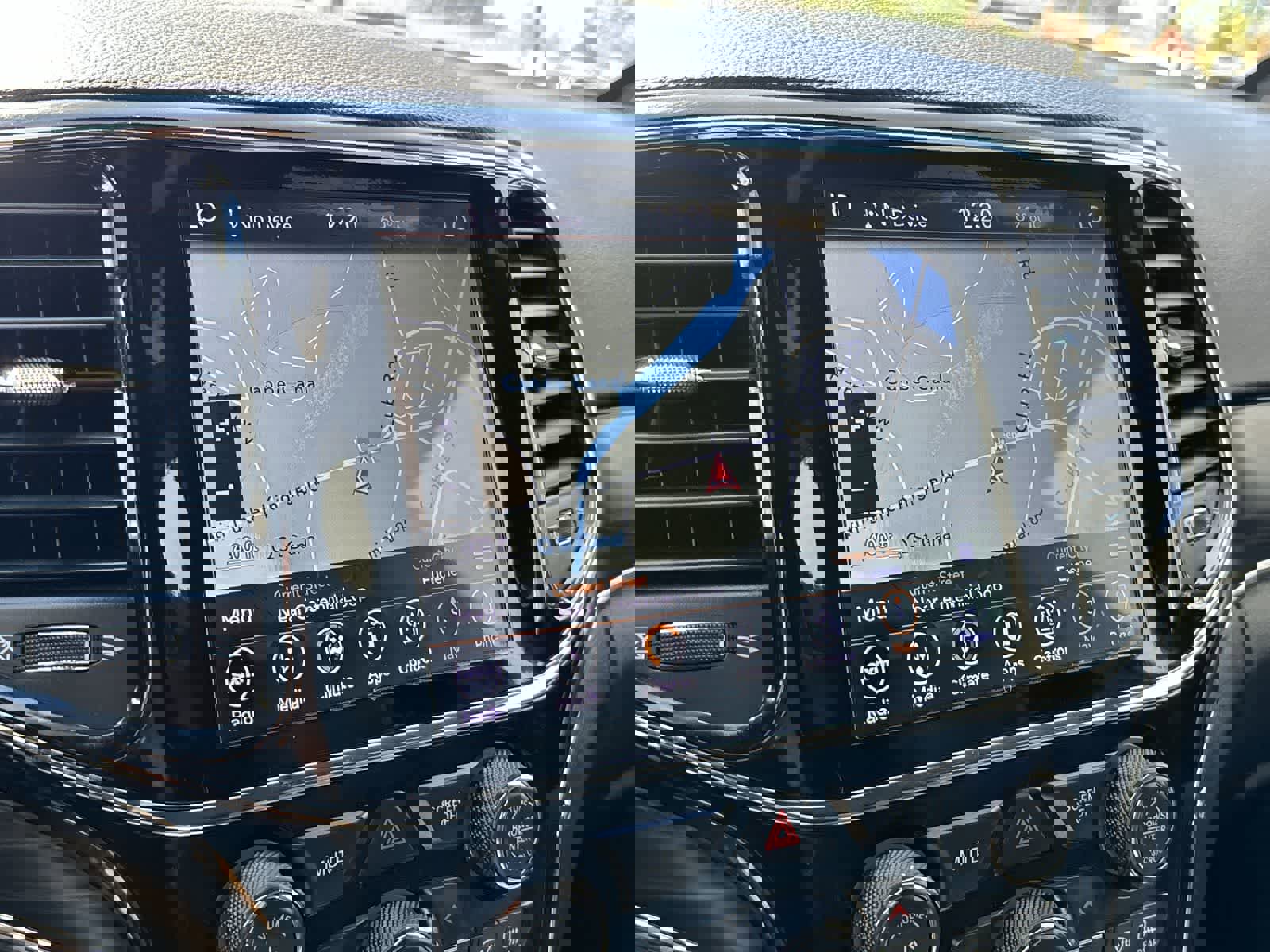 Used 2019 Jeep Grand Cherokee Limited w/ Trailer Tow Group IV image 23