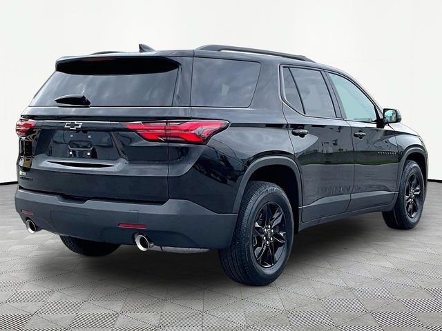 Used 2023 Chevrolet Traverse LS w/ Midnight/Sport Edition FWD image 6