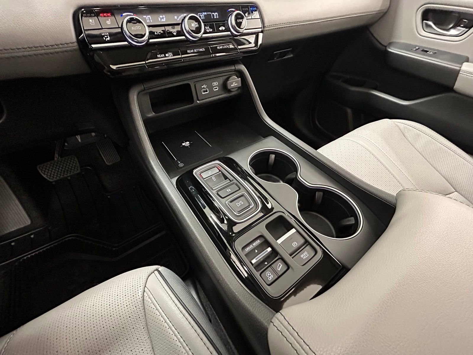 Used 2023 Honda Pilot Elite image 22