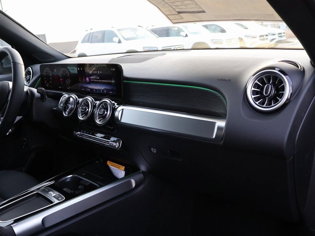 New 2026 Mercedes-Benz GLB 250 4MATIC image 11