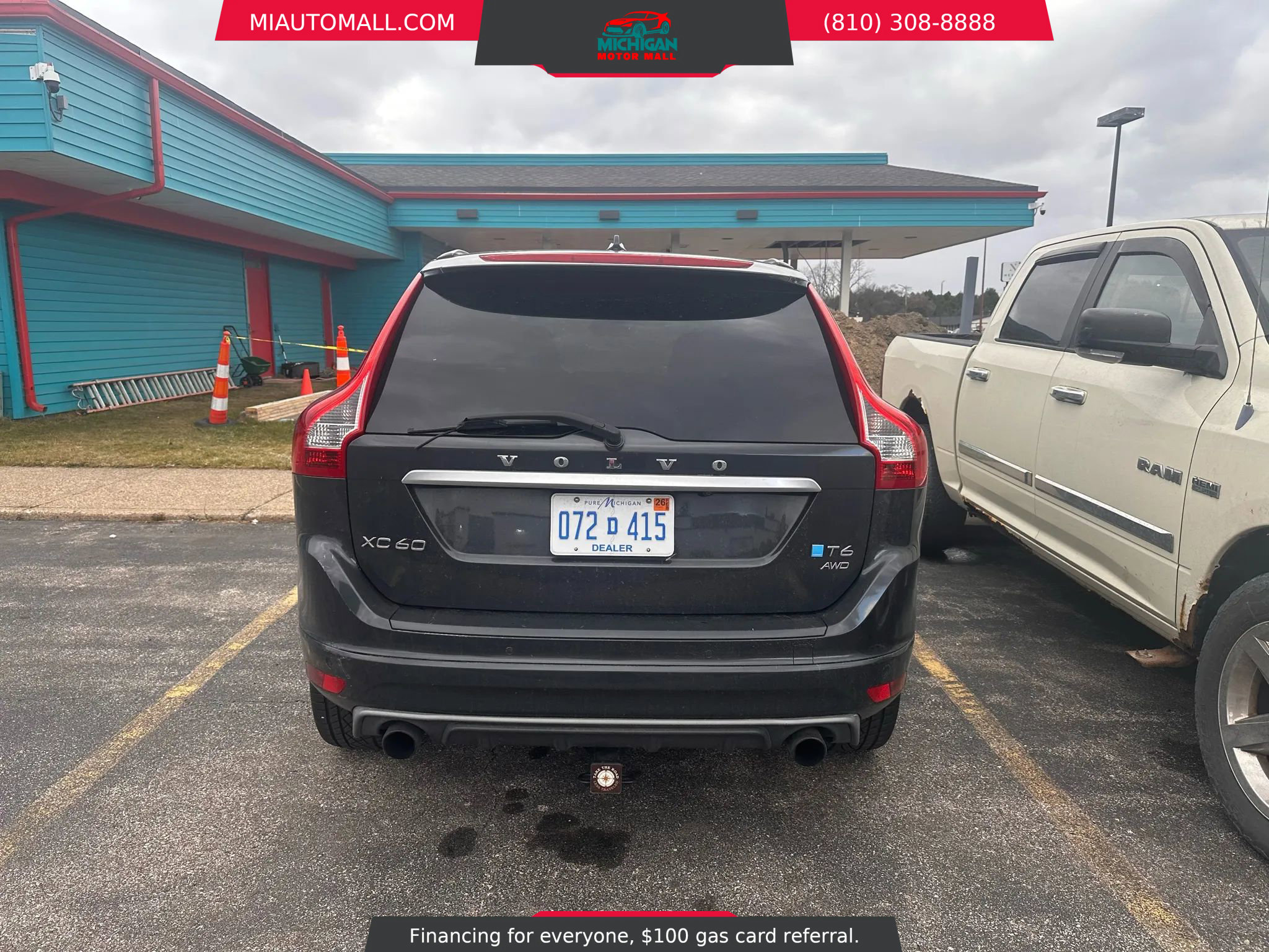 Used 2015 Volvo XC60 T6 R-Design Platinum image 4