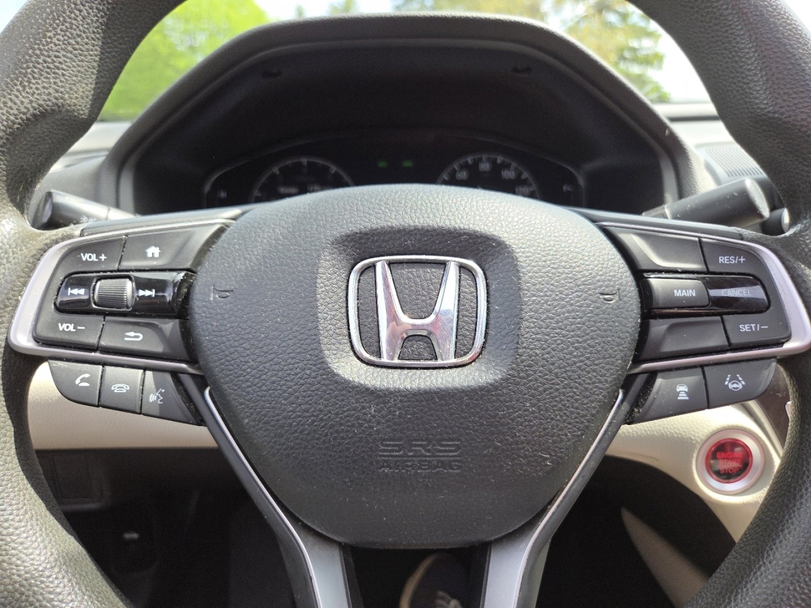 Used 2018 Honda Accord EX image 30