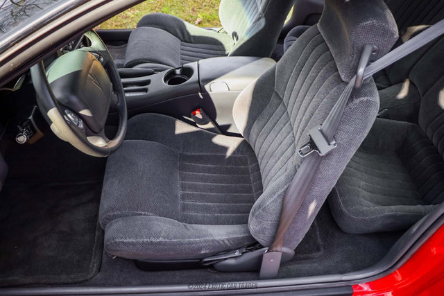 Used 1997 Pontiac Firebird Coupe w/ Opt Pkg image 74