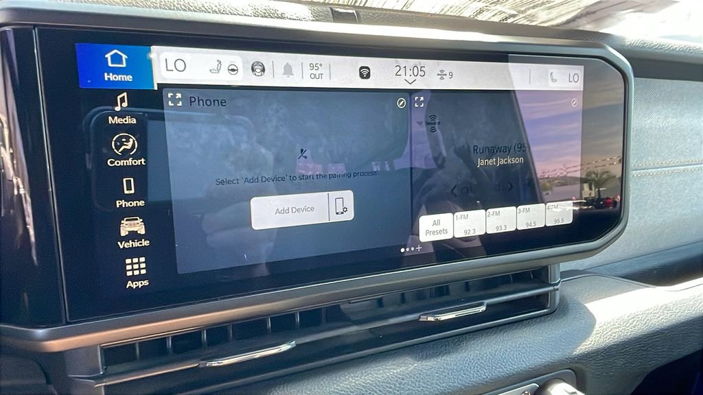 Used 2024 Jeep Wrangler Unlimited w/ Convenience Group image 21