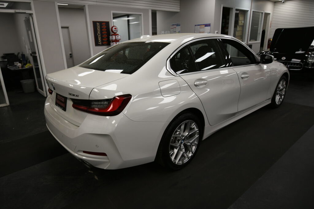 Used 2025 BMW 330i xDrive Sedan image 7