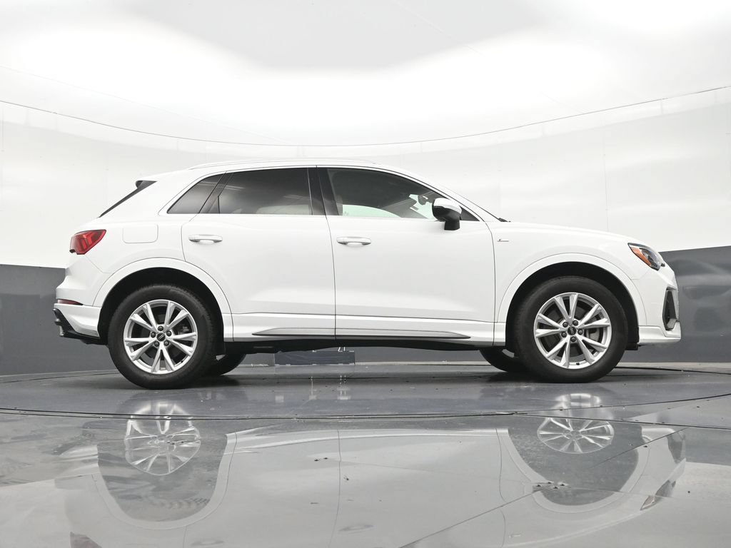 Used 2021 Audi Q3 2.0T Premium w/ Convenience Package AWD/4WD image 28
