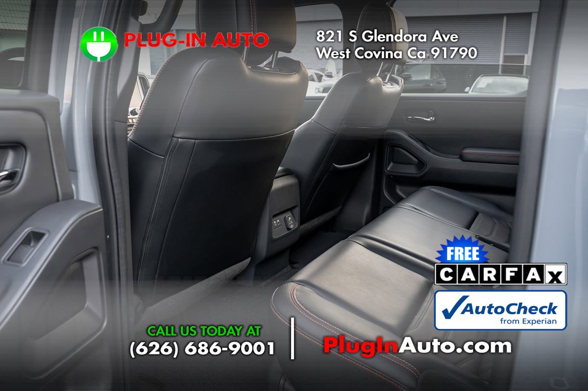 Used 2025 Nissan Frontier PRO-4X w/ Pro Premium Package image 12