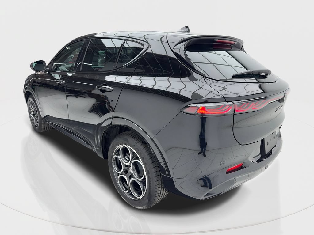 New 2025 Alfa Romeo Tonale w/ Premium Package AWD/4WD image 11