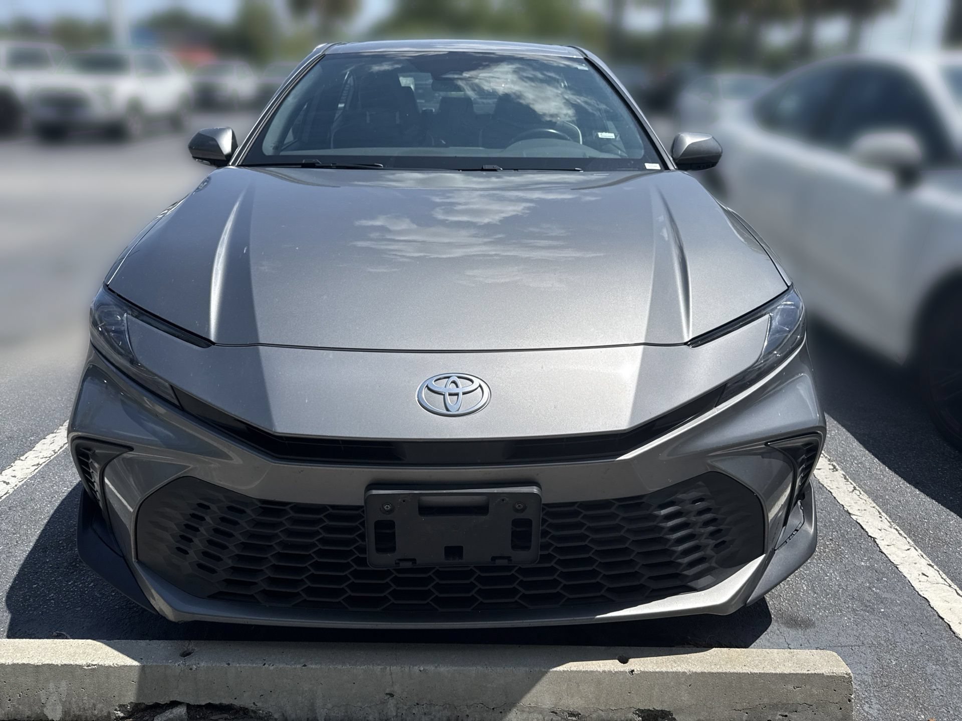 Used 2025 Toyota Camry SE FWD image 10