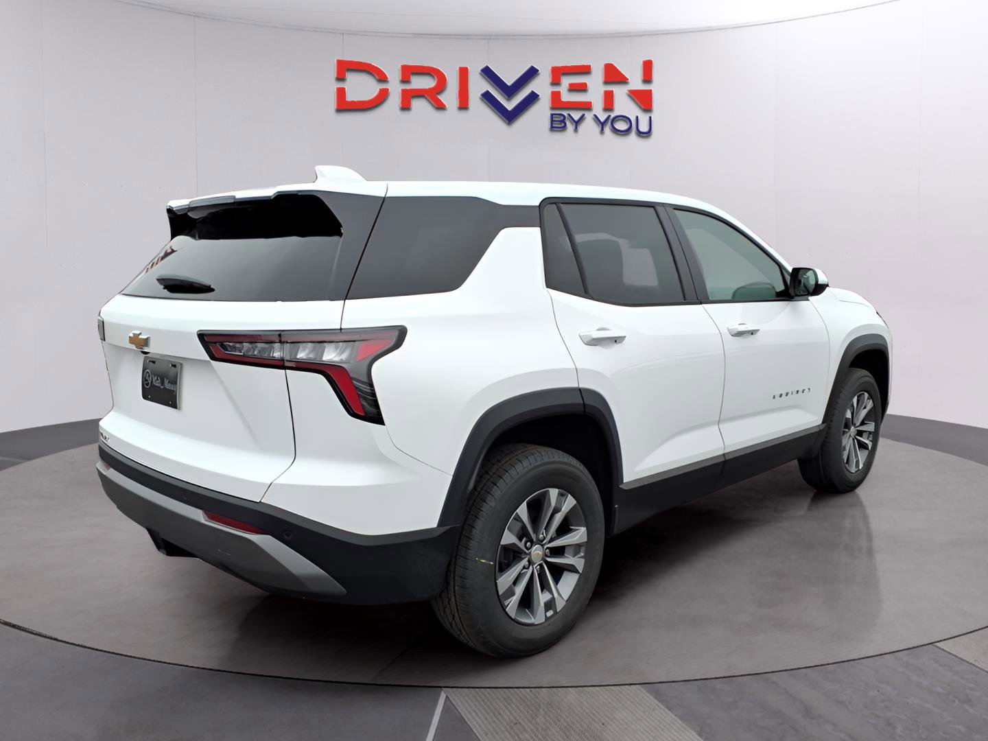 New 2026 Chevrolet Equinox LT w/ Convenience Package II image 5