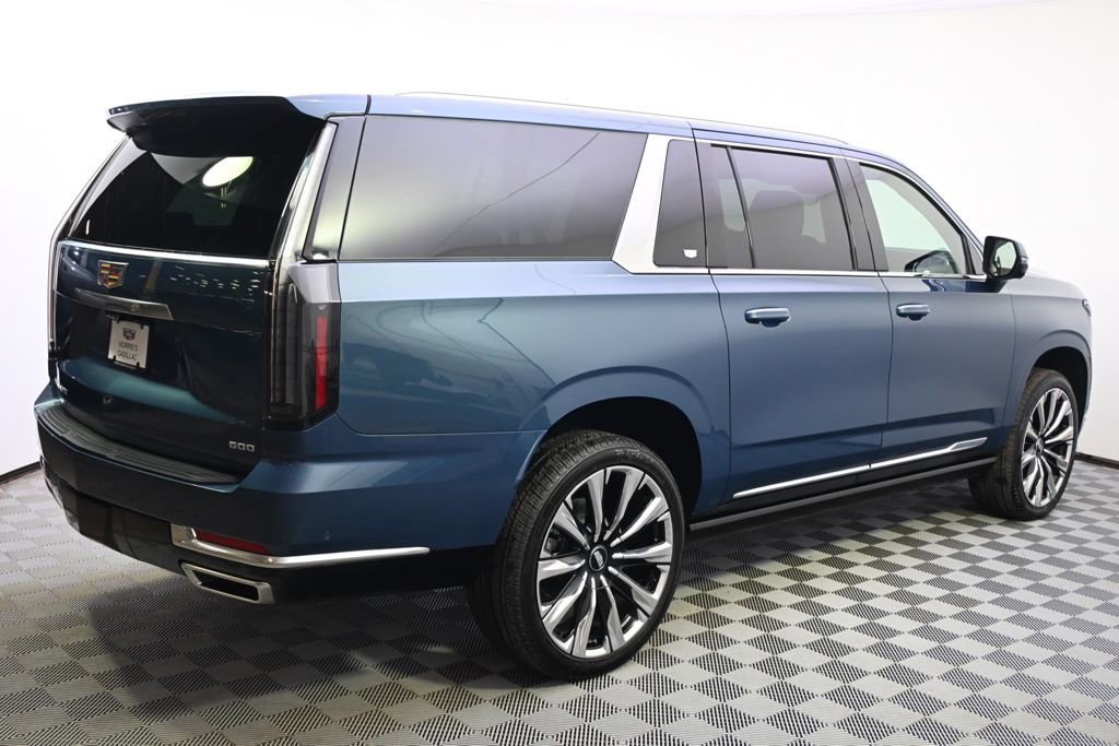 New 2026 Cadillac Escalade ESV Luxury w/ Touring Package image 7