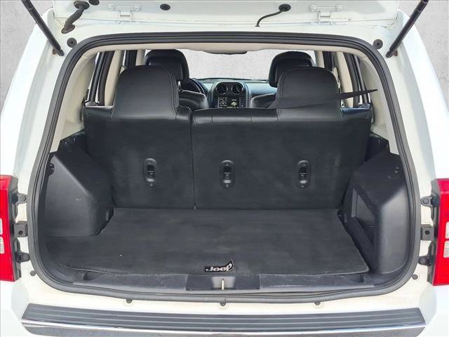 Used 2016 Jeep Patriot High Altitude AWD/4WD image 6