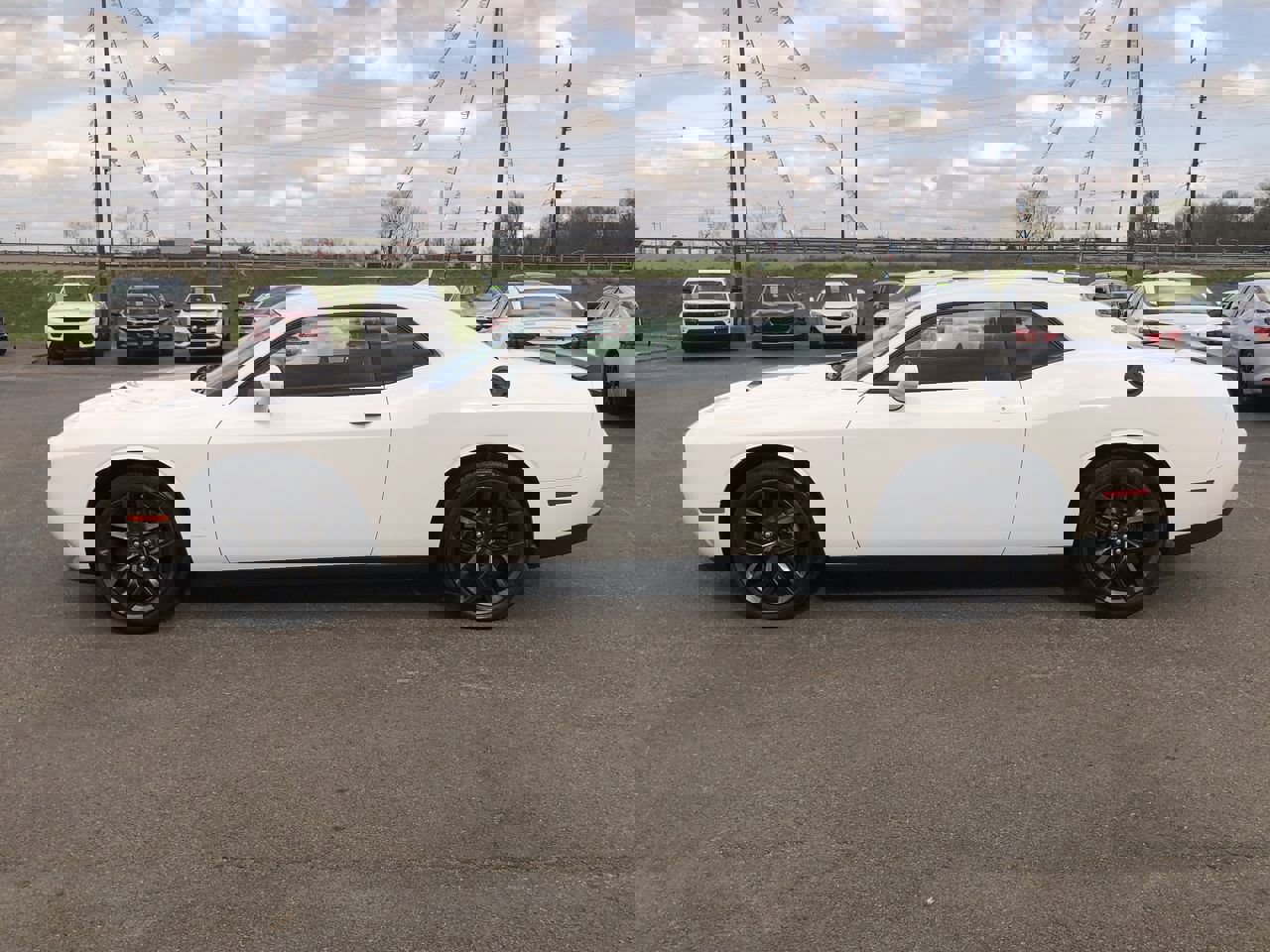 Used 2021 Dodge Challenger SXT w/ Blacktop Package image 11