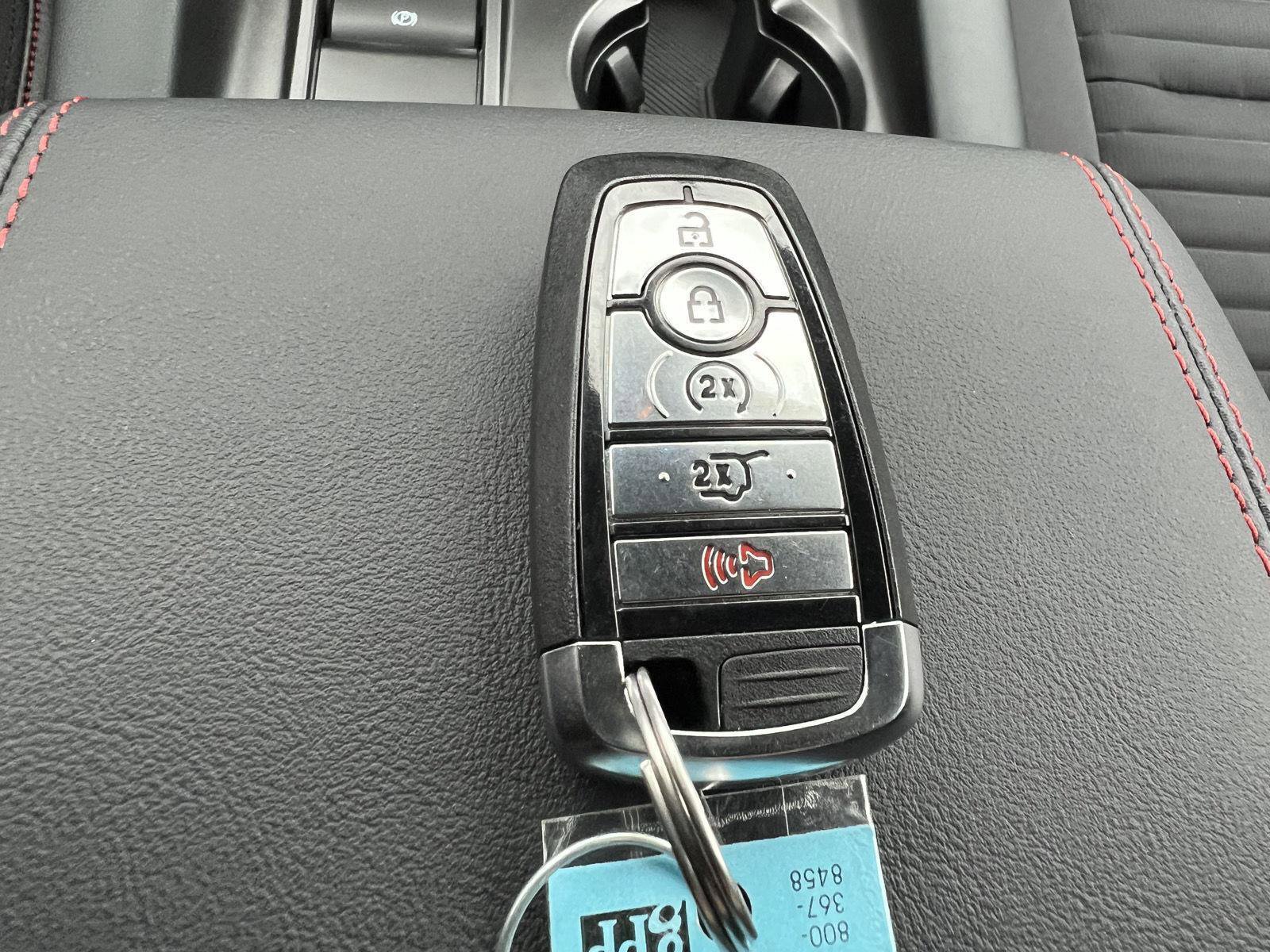 Used 2025 Ford Explorer ST-Line w/ ST-Line Street Pack AWD/4WD image 39