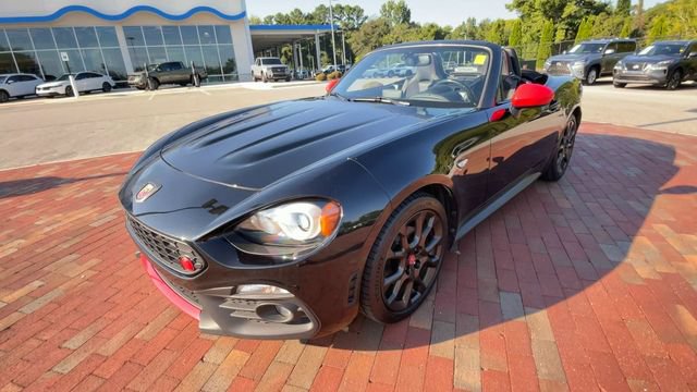 Used 2020 FIAT 124 Spider Abarth w/ Convenience Group RWD image 5