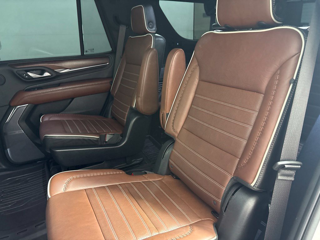 Used 2023 GMC Yukon Denali Ultimate AWD/4WD image 26