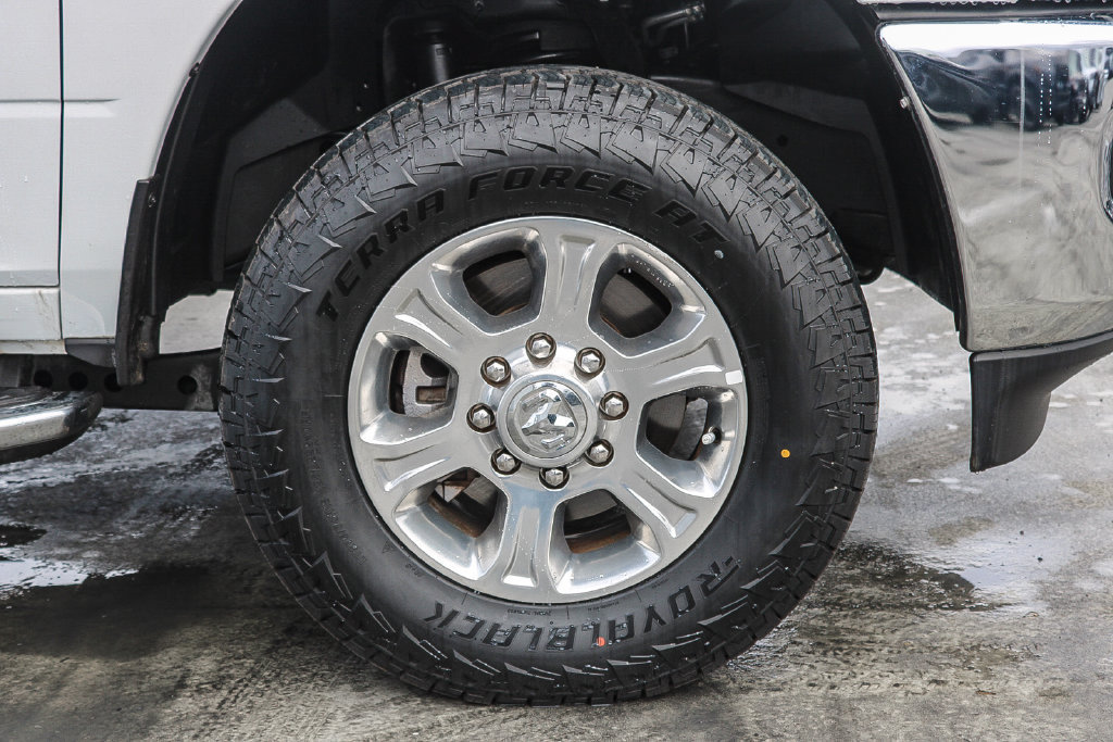 Used 2024 RAM 2500 Big Horn AWD/4WD image 11