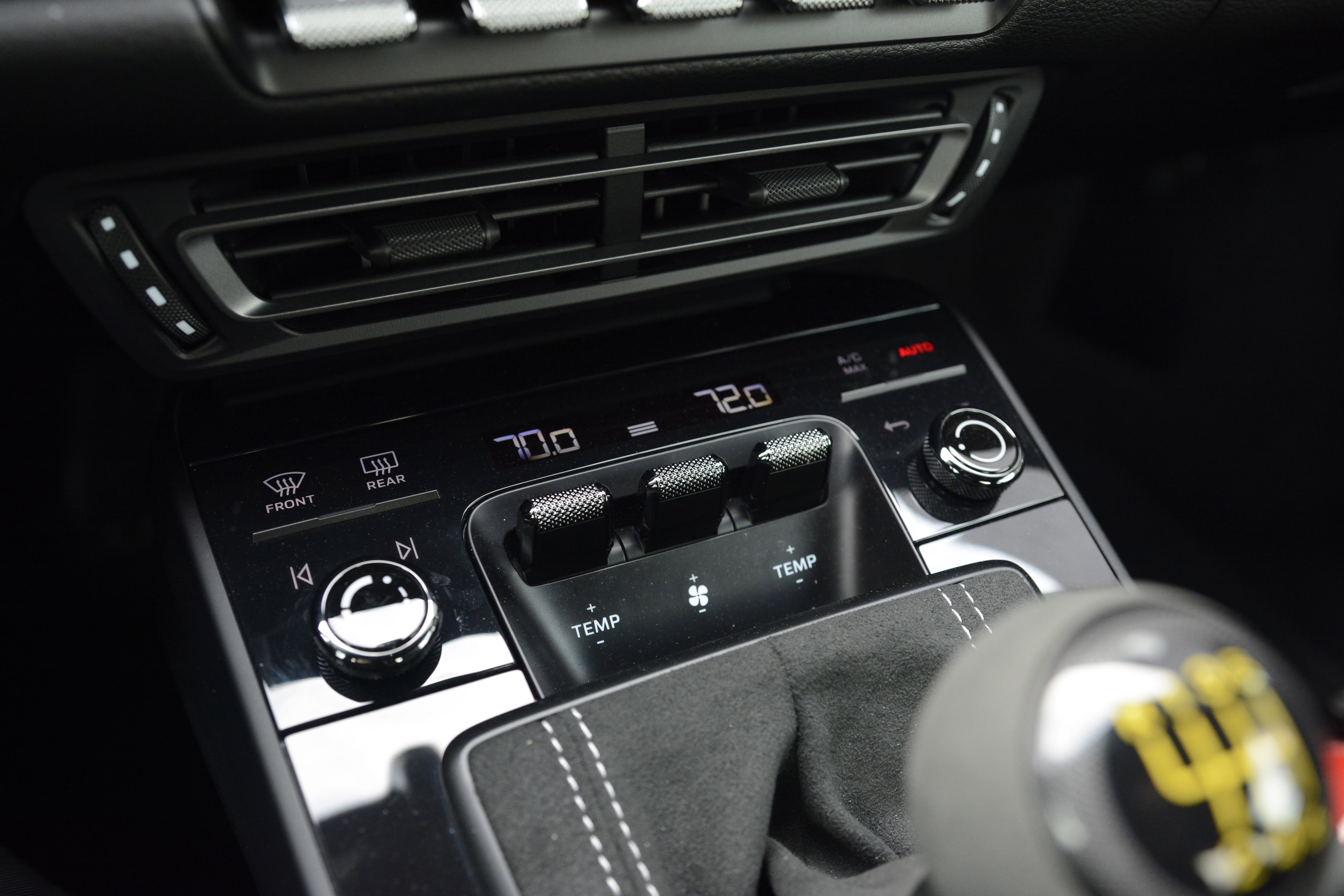 Certified 2024 Porsche 911 GT3 image 24