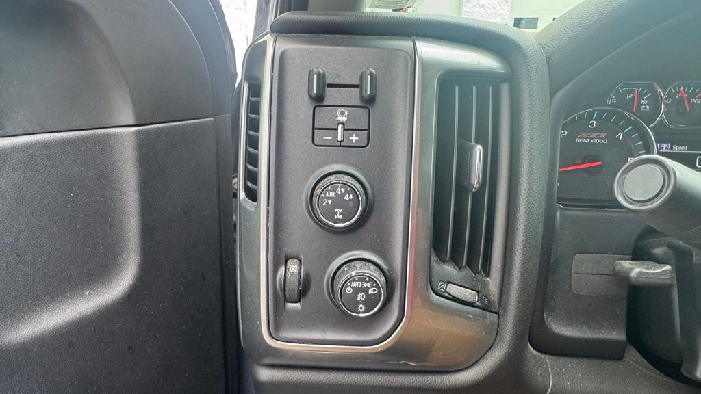 Used 2015 Chevrolet Silverado 1500 LT w/ All Star Edition AWD/4WD image 17