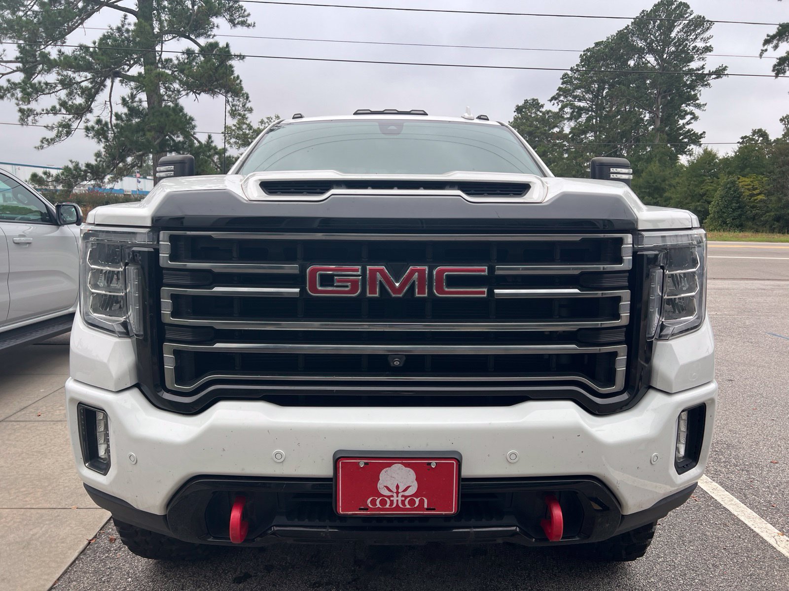 Used 2020 GMC Sierra 2500 AT4 w/ AT4 Premium Package AWD/4WD image 2