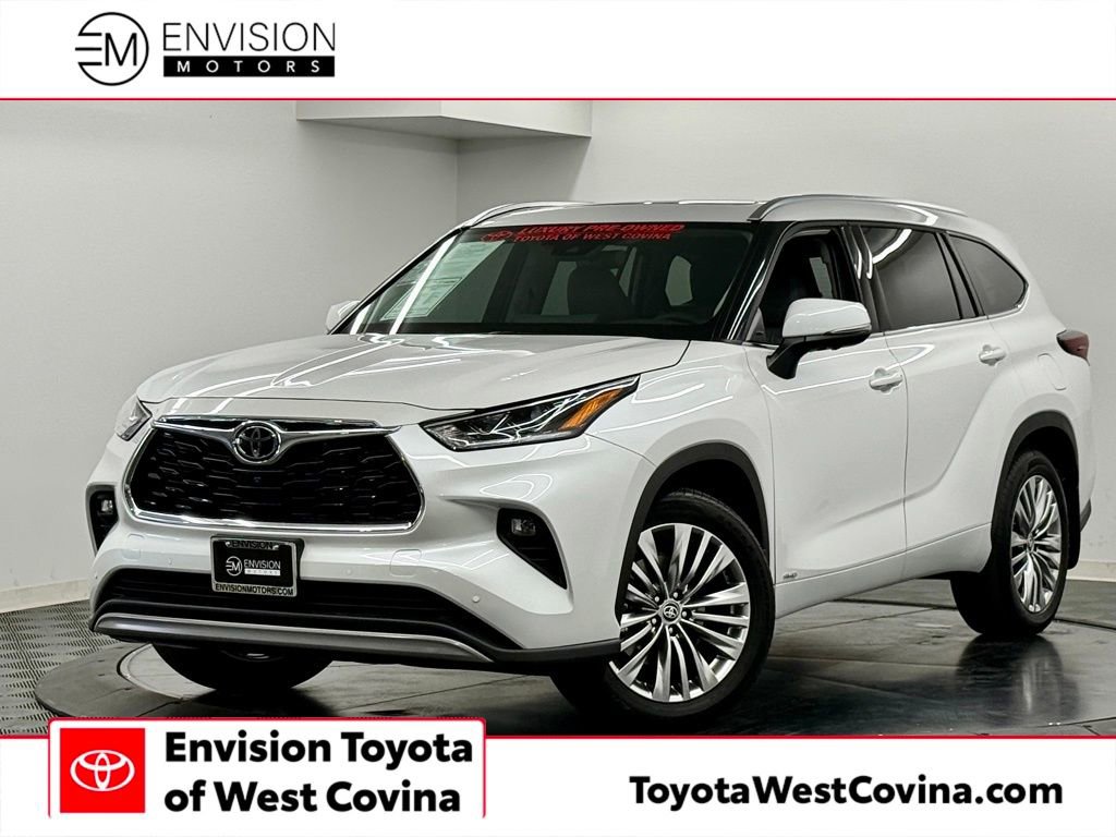 Used 2026 Toyota Highlander Platinum AWD/4WD image 1