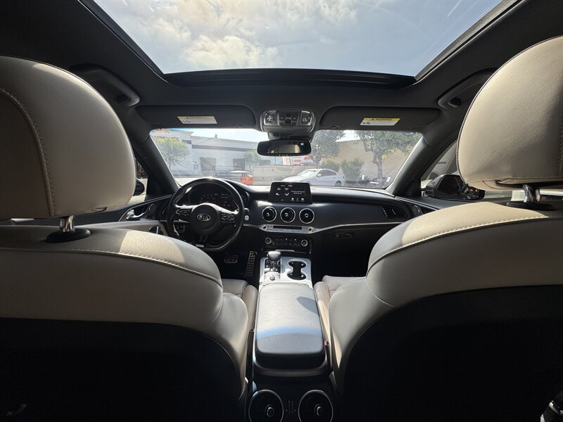 Used 2018 Kia Stinger GT2 AWD/4WD image 29