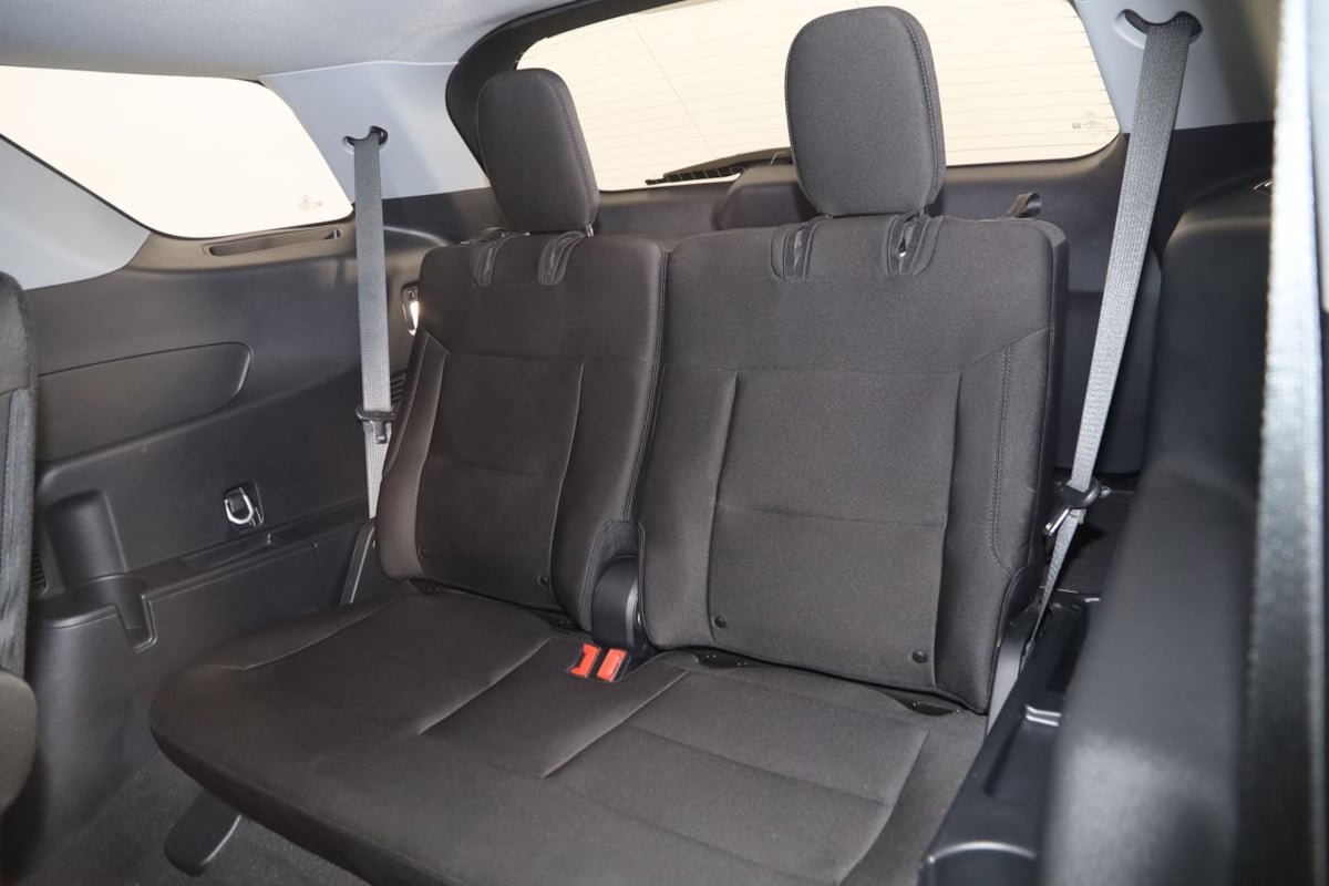 Used 2023 Ford Explorer XLT AWD/4WD image 49