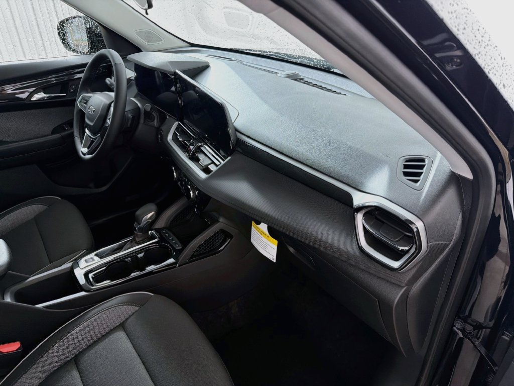 New 2026 Chevrolet TrailBlazer LT w/ Midnight Edition AWD/4WD image 20