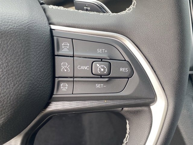 New 2025 Jeep Grand Cherokee L Altitude image 18