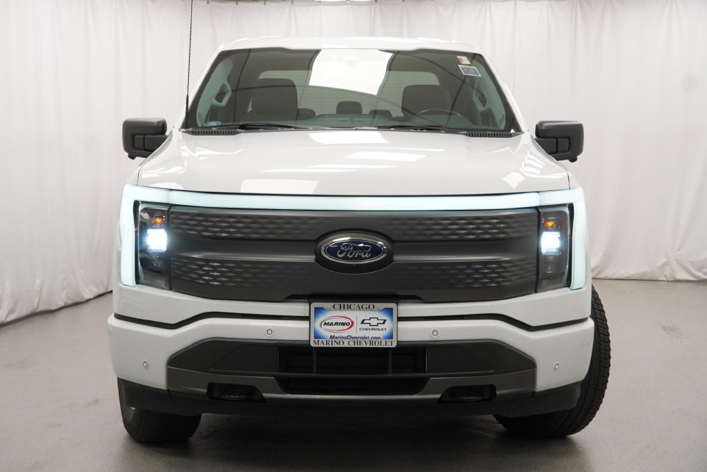 Used 2022 Ford F150 Lightning XLT AWD/4WD image 11