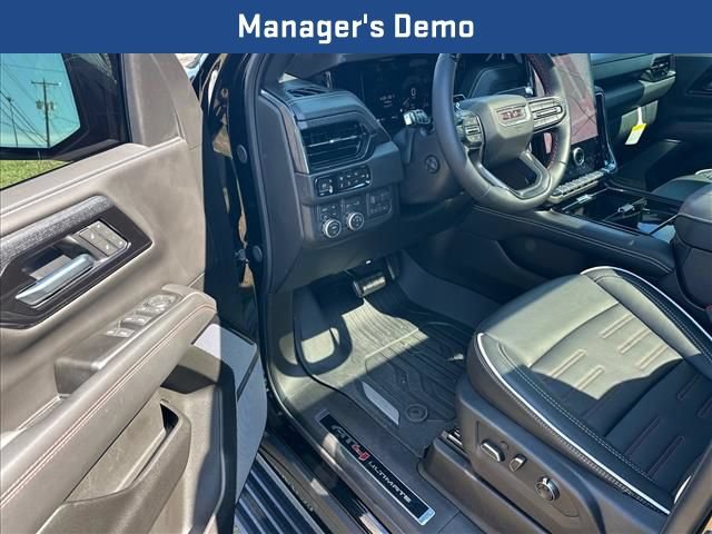 New 2026 GMC Yukon AT4 Ultimate w/ LPO, Floor Liner Package AWD/4WD image 20