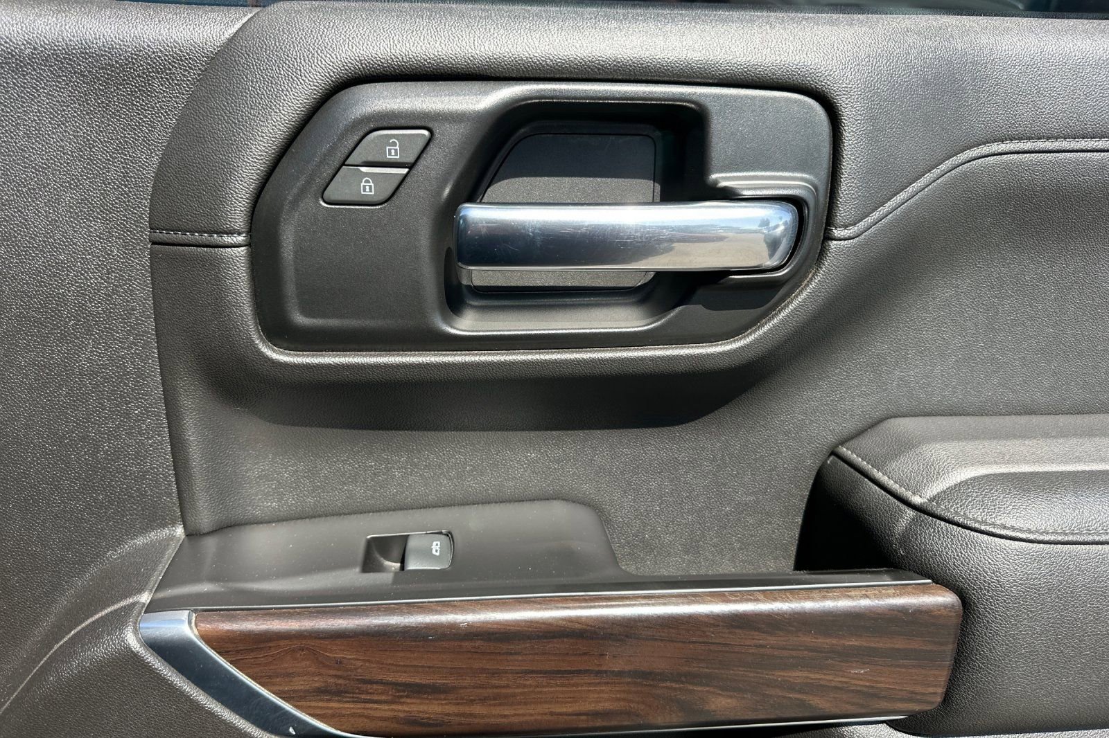 Used 2019 GMC Sierra 1500 SLT w/ SLT Premium Package image 21