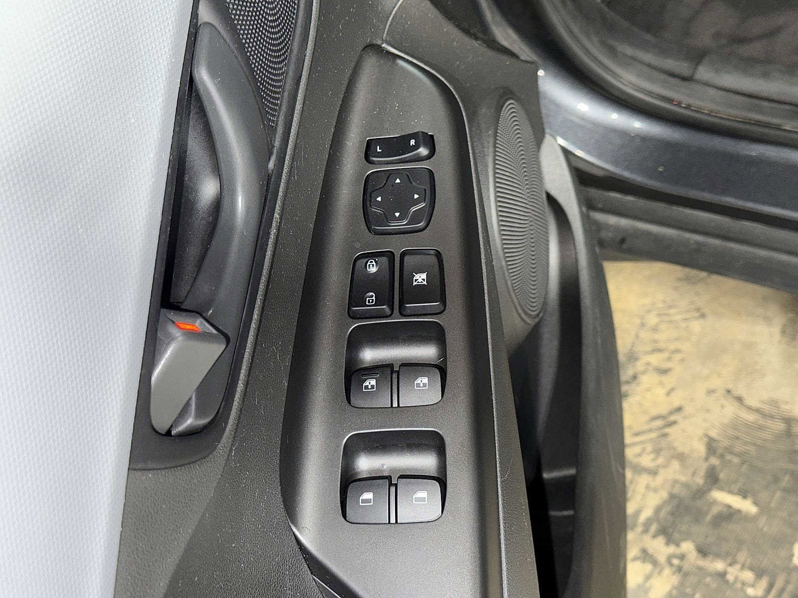 Used 2021 Hyundai Kona SEL AWD/4WD image 22