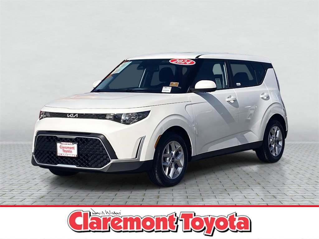 Used 2024 Kia Soul LX w/ Option Group 015