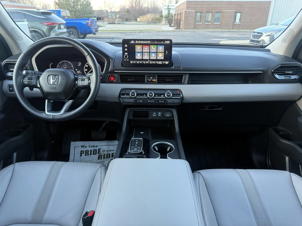 Used 2025 Honda Pilot Touring image 31