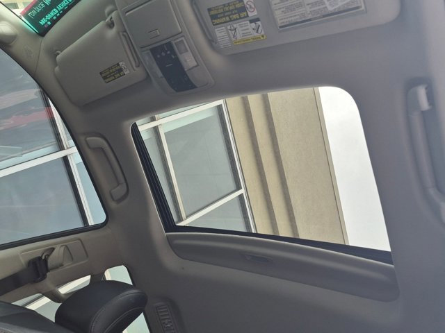 Used 2014 Lexus GX 460 w/ Premium Package image 15