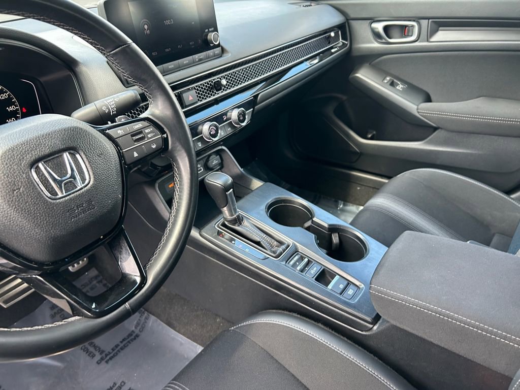 Used 2023 Honda Civic Sport image 11