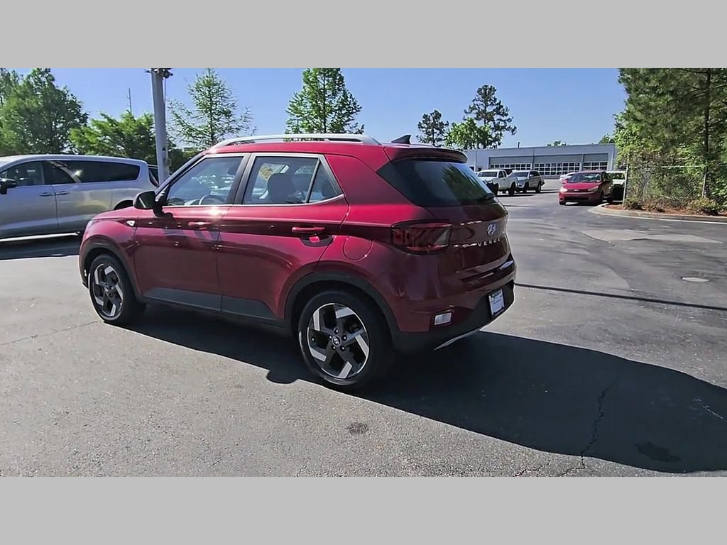 Used 2022 Hyundai Venue SEL w/ Cargo Package FWD image 32