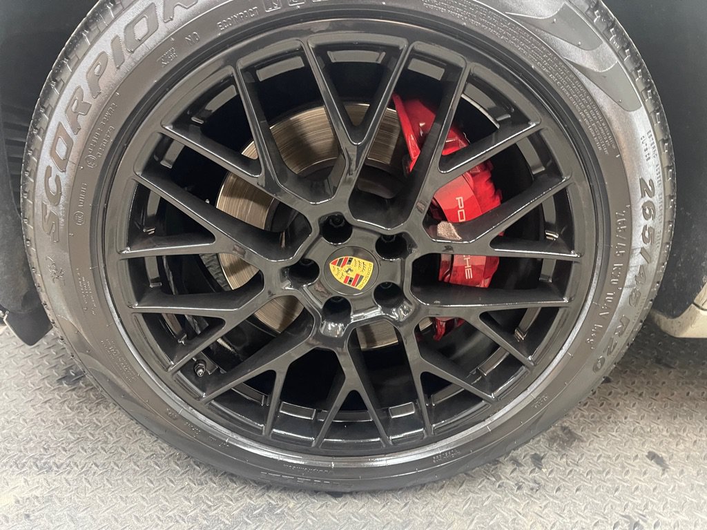 Used 2017 Porsche Macan GTS AWD/4WD image 27
