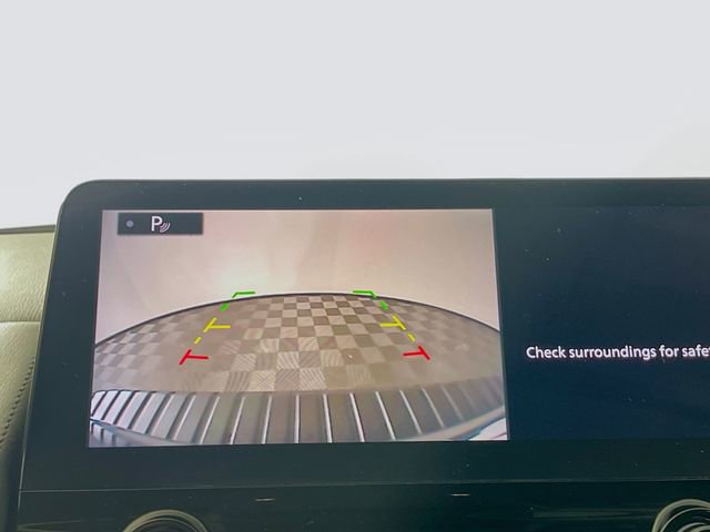 Used 2024 Nissan Armada SV image 15