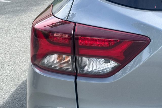 Used 2023 Chevrolet TrailBlazer RS w/ Convenience Package image 45