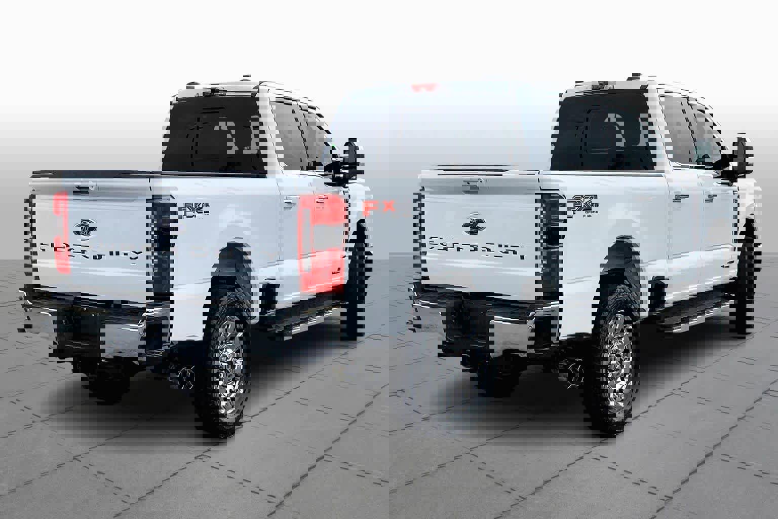 Certified 2023 Ford F250 Lariat w/ Chrome Package image 12